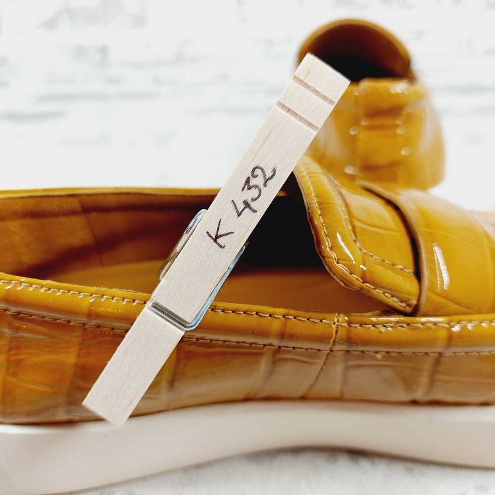 New Vince Women's Ghita Tan Patent Leather  Slip-ons Sneaker K432 - Picture 12 of 12